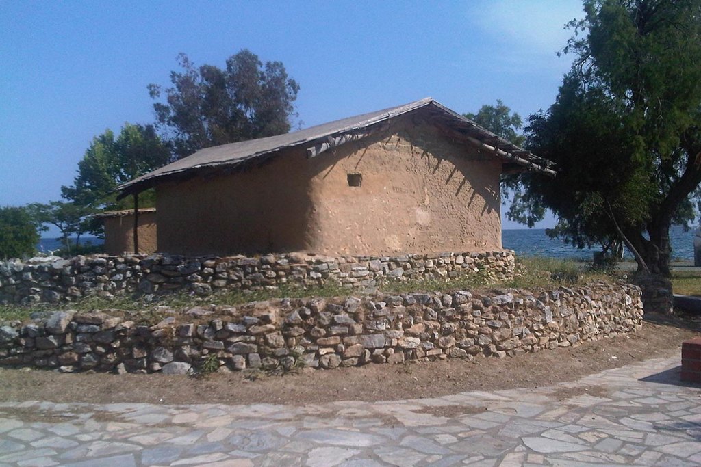 Models of houses of the neolithic period in Dimini and Sesklo. Archaeological Museum of Volos.