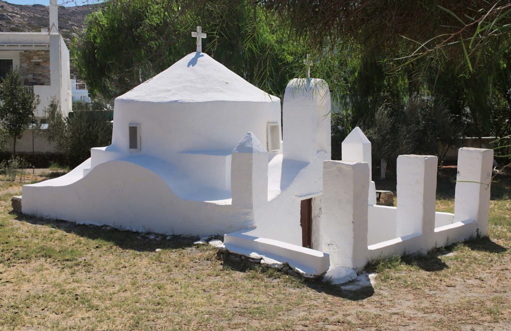 An old chapel in a quiet field on Ios. An unusual old structure.