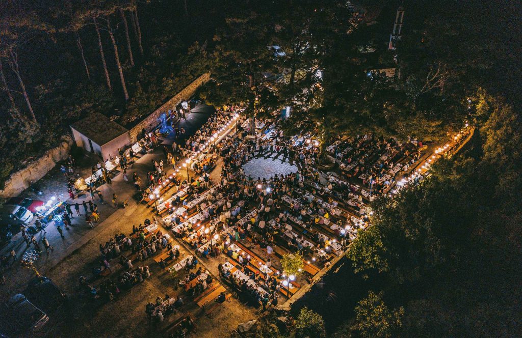 In Raches area, an authentic taste of Ikarian gastronomy is often accompanied by live music and dance.
