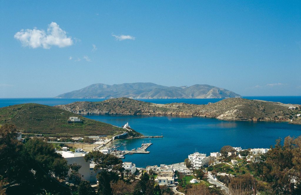 The port of Ios