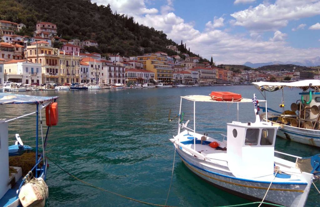 Gythio-in-Mani-Peloponnese.-Image-source-GNTO-K.-Kouzouni